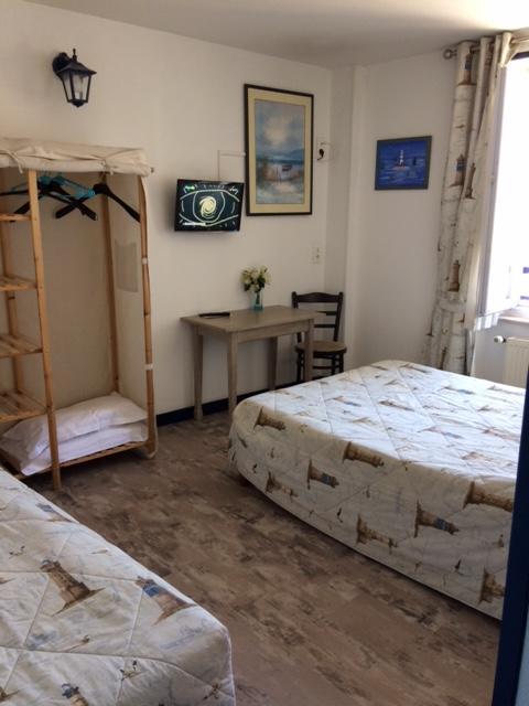 סן מלו Hotel De La Gare מראה חיצוני תמונה
